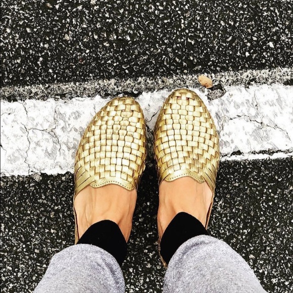 New Fiesta Feet Gold Gatsby Sandals - Picture 2 of 14